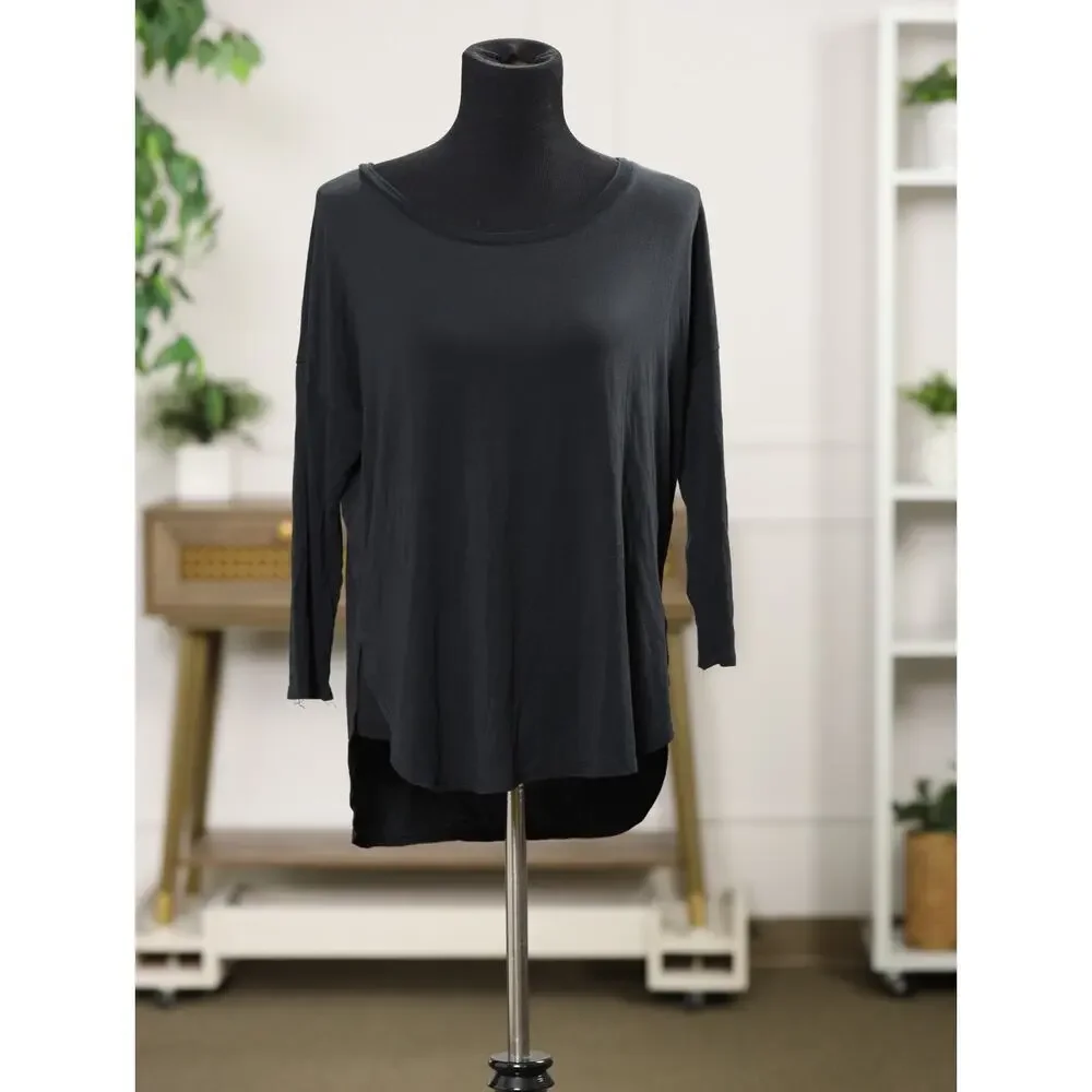 Aritzia Babaton Black Long Sleeve Top Side Slit High Low Hem Relaxed Fit Size M